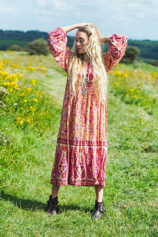 Florence Midi Dress in Ivory & Violet Rose Paisley Floral Trendy Ruched Side Midi Dress Florence Midi Dress in Ivory & Violet Rose Paisley Floral Trendy Ruched Side Midi Dress