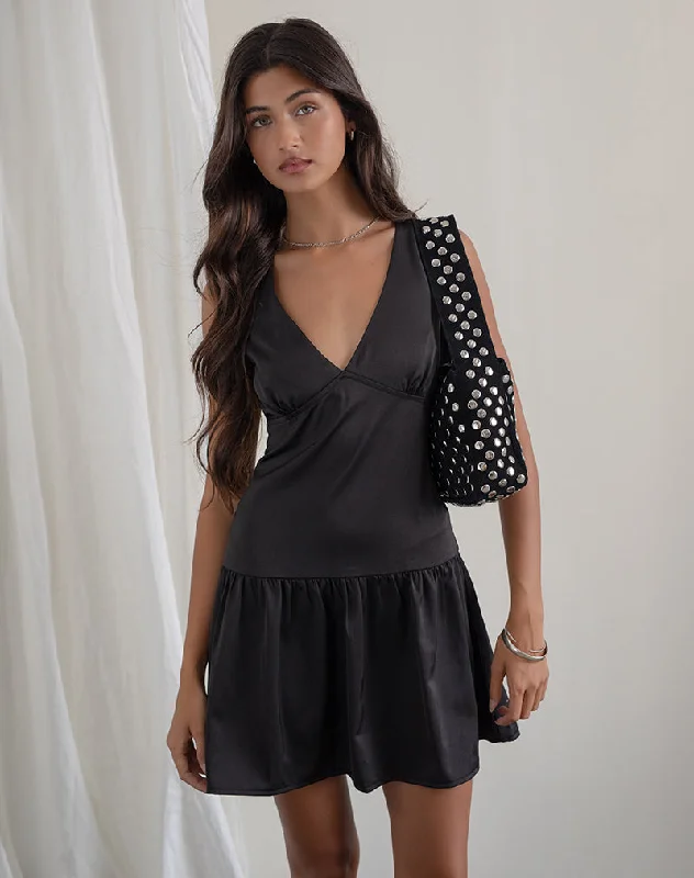 Distia Plunge Puff Mini Dress in Black Elegant Off-Shoulder Dress Mini
