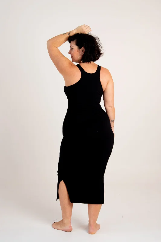 Shinni Neck Midi Dress In Black