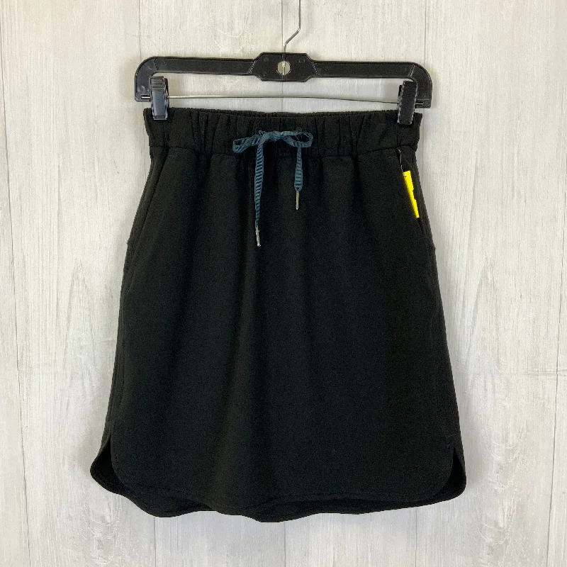 Athletic Skirt By Lululemon In Black, Size: 6 denim skirt trendy