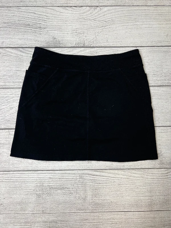 Black Athletic Skirt Skort Athleta, Size L tiered skirt playful