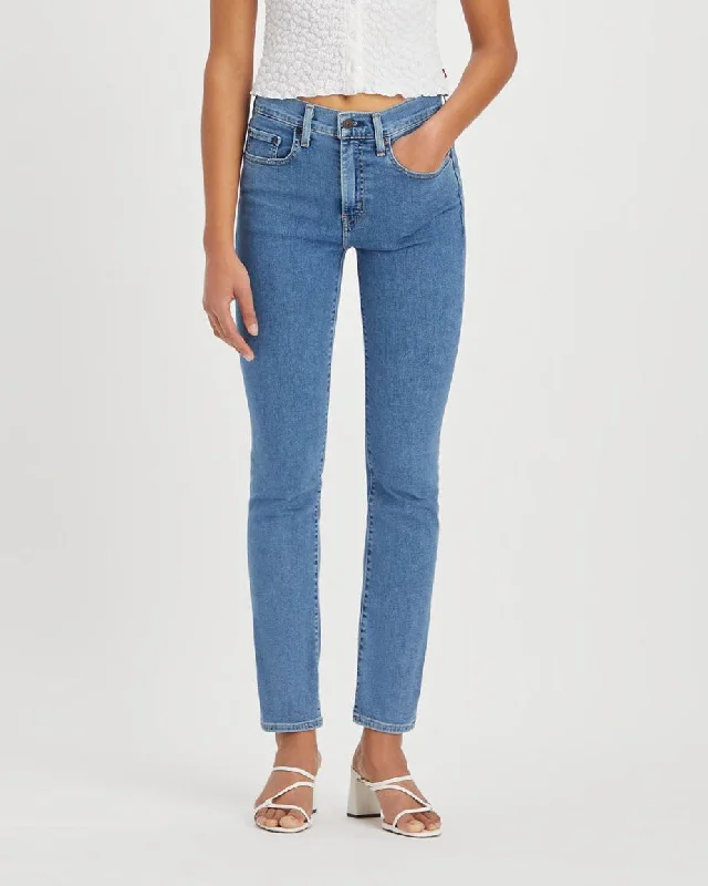 Levi's® Womens 724 High Rise Straight Leg Jeans - Beach Break Stone Cozy Relaxed Fit Denim Jeans Levi's® Womens 724 High Rise Straight Leg Jeans - Beach Break Stone Cozy Relaxed Fit Denim Jeans